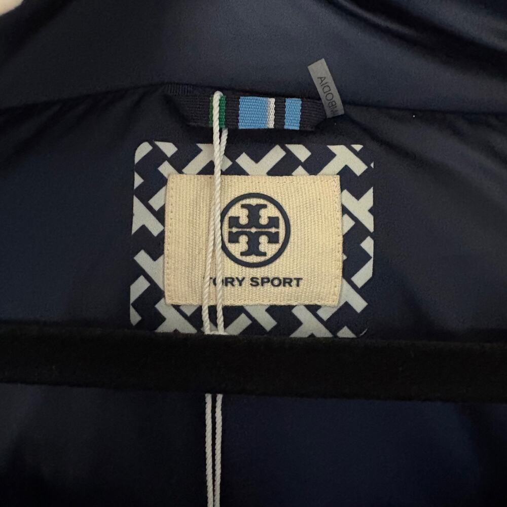 Tory Burch Sport XL Cropped Performance Satin Diagonal T Down Puffer Jacket NWT - Picture 9 of 11